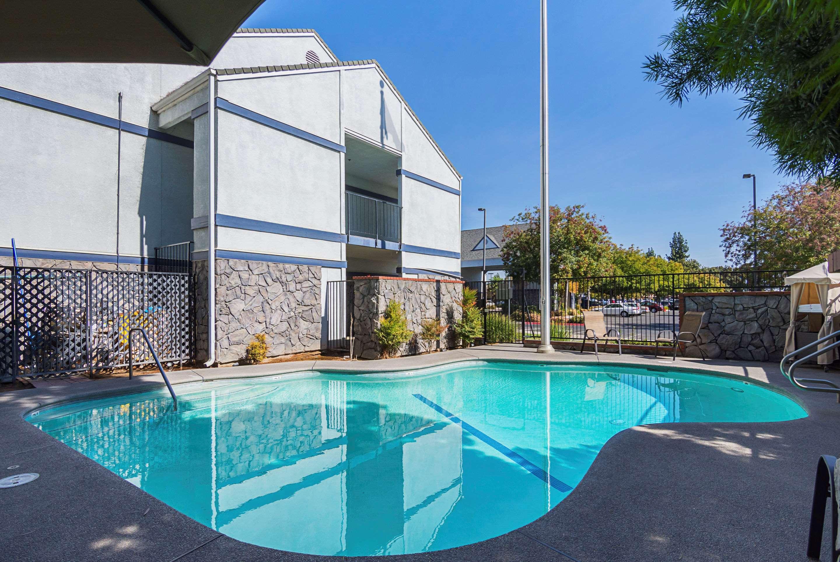 Quality Inn Fresno Yosemite Airport Ngoại thất bức ảnh