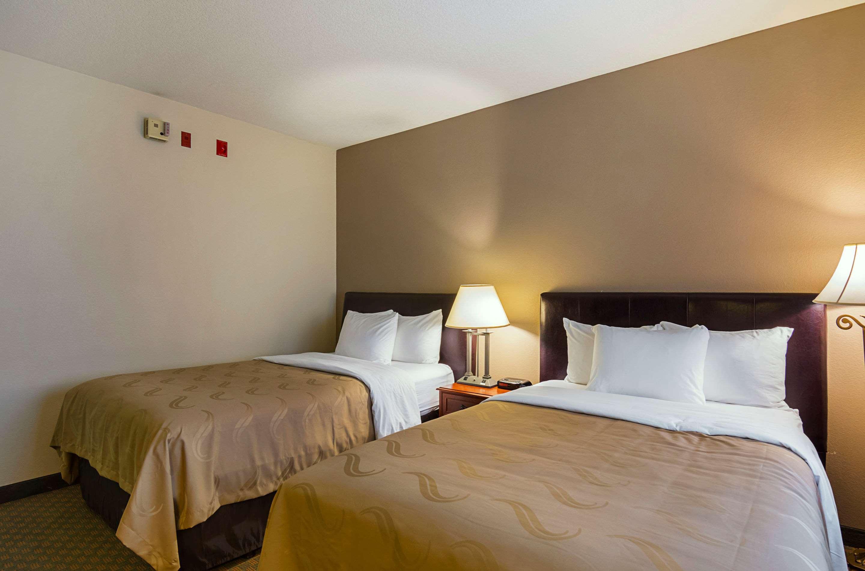 Quality Inn Fresno Yosemite Airport Ngoại thất bức ảnh