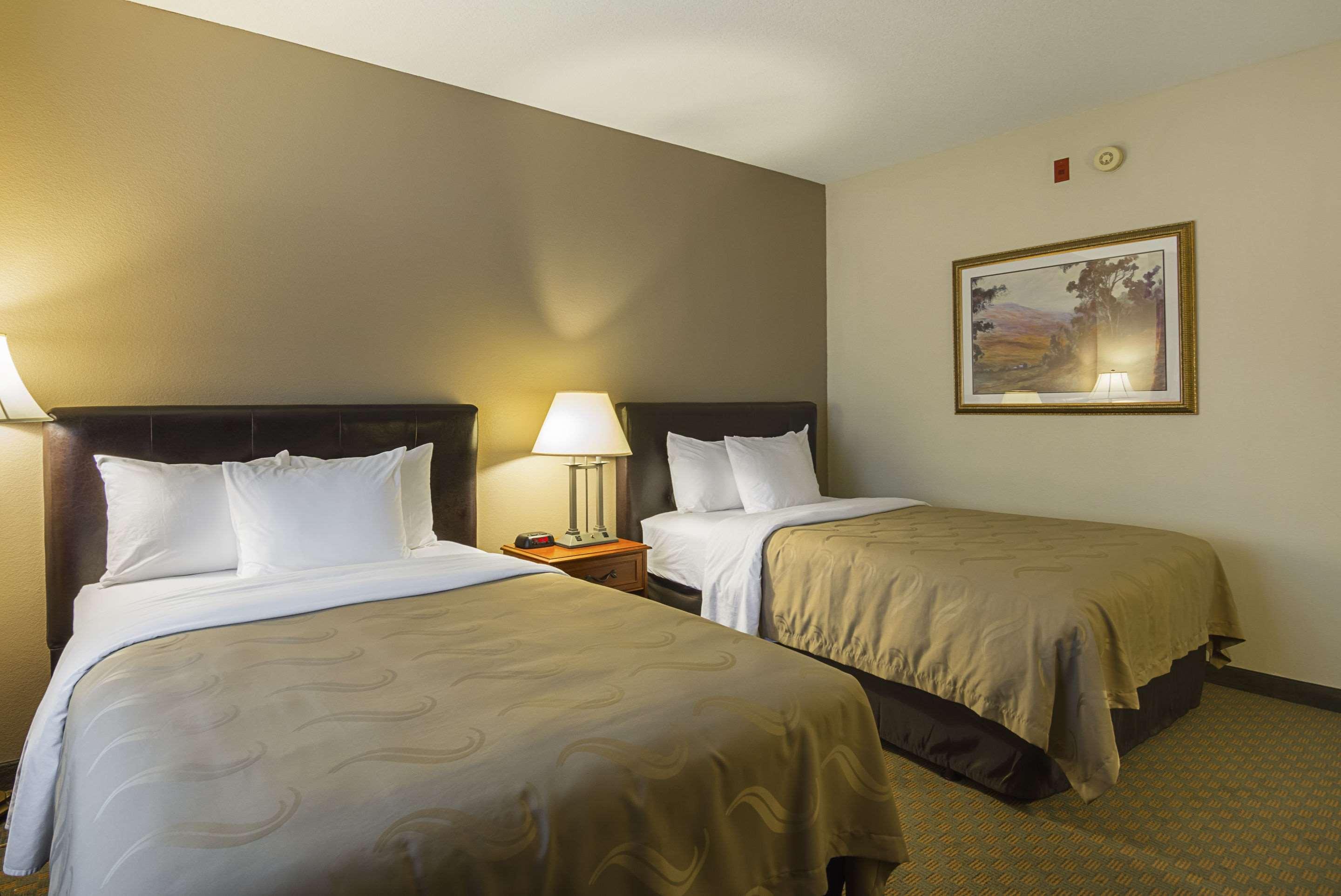 Quality Inn Fresno Yosemite Airport Ngoại thất bức ảnh